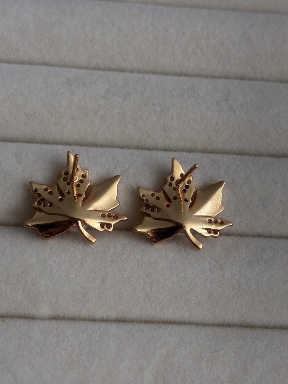 Canada Maple Leaf Pearl Earrings, Red Enamel Stud Cute Fall Jewelry - Picture 2 of 5